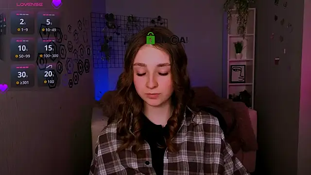 Snapshot of alisabliss chatting on April 24, 7:38 pm alisabliss online show from April 24, 7:38 pm