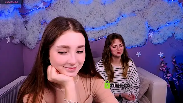 Snapshot of alisabliss chatting on June 3, 9:23 am alisabliss online show from June 3, 9:23 am
