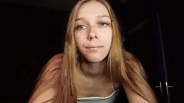 Snapshot of mari_martin chatting on October 27, 3:27 pm mari martin online show from October 27, 3:27 pm