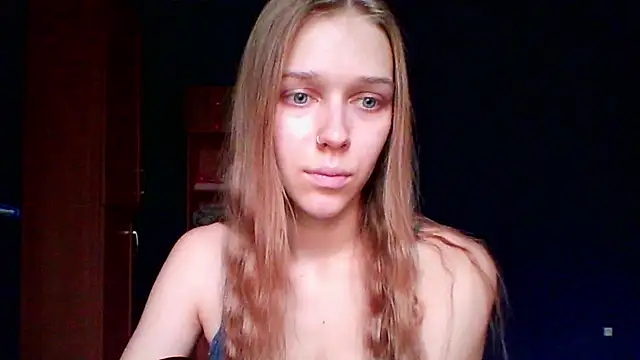 Snapshot of mari_martin chatting on November 10, 12:59 pm mari martin online show from November 10, 12:59 pm