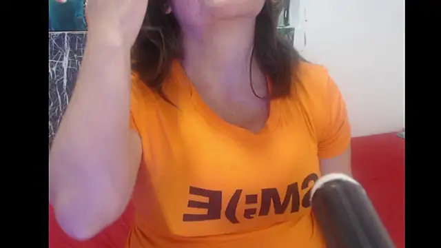 Debora Cienfuegos25 online show from December 2, 1:33 am