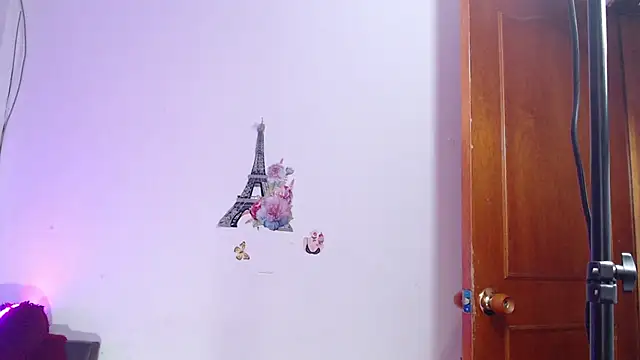 eimyy rouse online show from November 30, 8:13 pm