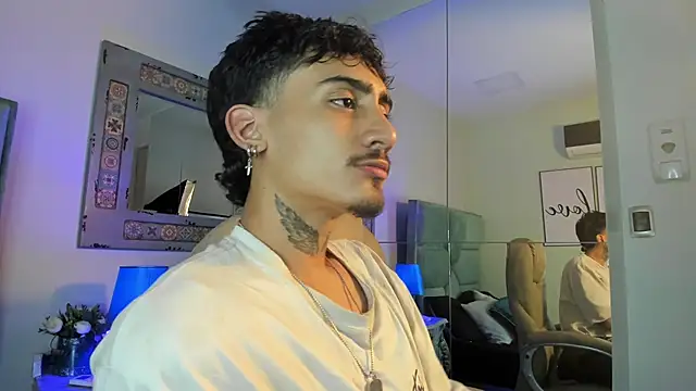 Mr Strike online show from November 28, 2:58 am