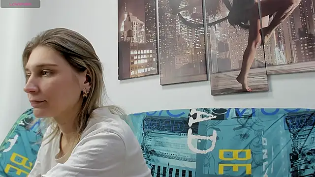 Tenderly Sophie online show from January 9, 1:19 am