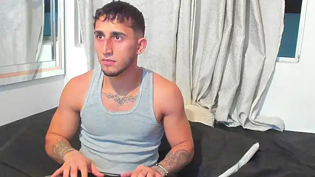 Snapshot of Jake_HallsHot chatting on October 24, 1:46 am Jake HallsHot online show from October 24, 1:46 am