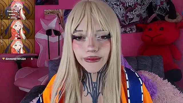 Snapshot of GothGaby chatting on May 10, 3:12 am GothGaby online show from May 10, 3:12 am