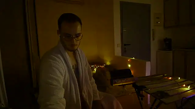 VenyxTrend online show from November 12, 5:13 pm