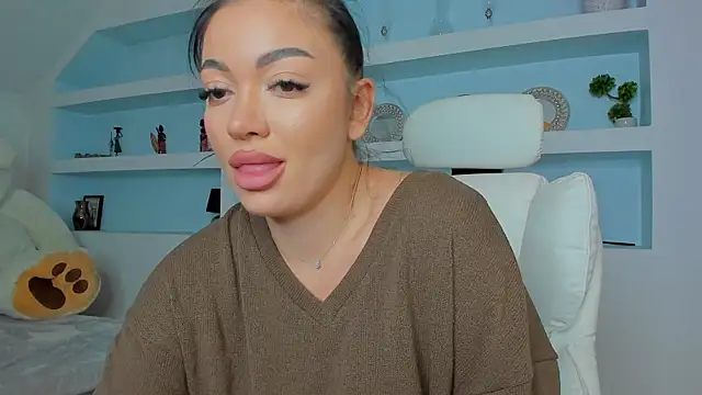 juliexxx online show from November 6, 7:04 pm