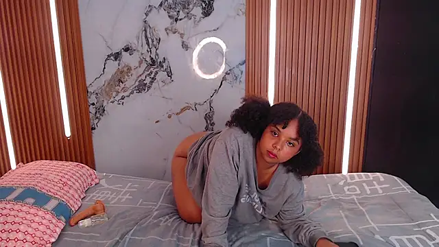 rosselyn  online show from January 14, 12:38 am