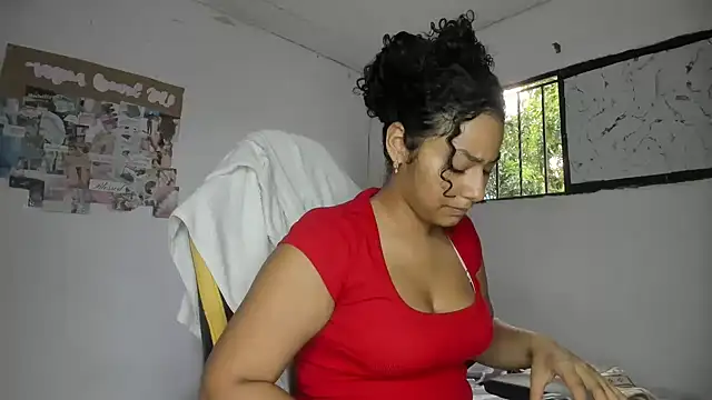 emily stars1 online show from March 8, 9:40 pm