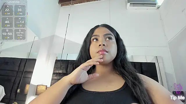 EmmadaSilva online show from January 9, 7:15 pm