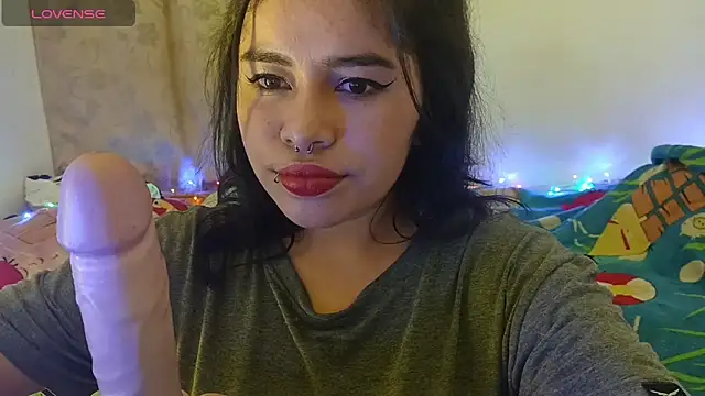 Magic Alicee  online show from November 8, 3:29 am