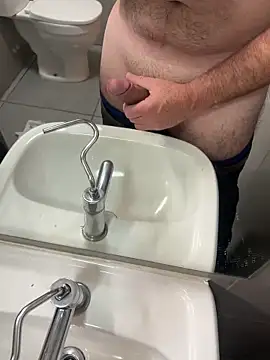 Snapshot of Cannavaro5 chatting on October 29, 3:36 pm Cannavaro5 online show from October 29, 3:36 pm