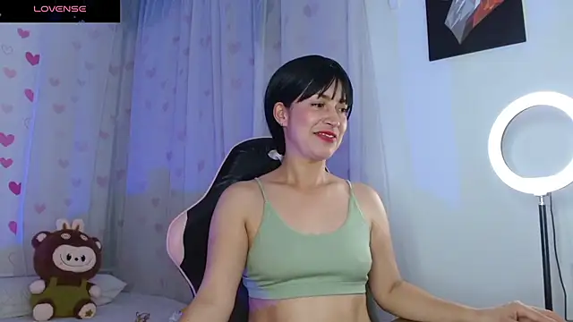 Snapshot of antonella_ed chatting on July 4, 3:02 am antonella ed online show from July 4, 3:02 am