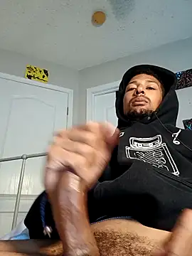 Snapshot of BigPrettyDick777 chatting on February 1, 5:22 pm BigPrettyDick777 online show from February 1, 5:22 pm