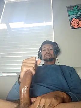 Snapshot of BigPrettyDick777 chatting on February 9, 5:39 pm BigPrettyDick777 online show from February 9, 5:39 pm