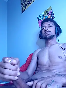 Snapshot of BigPrettyDick777 chatting on February 20, 10:05 am BigPrettyDick777 online show from February 20, 10:05 am