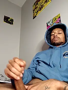 Snapshot of BigPrettyDick777 chatting on March 2, 7:09 am BigPrettyDick777 online show from March 2, 7:09 am