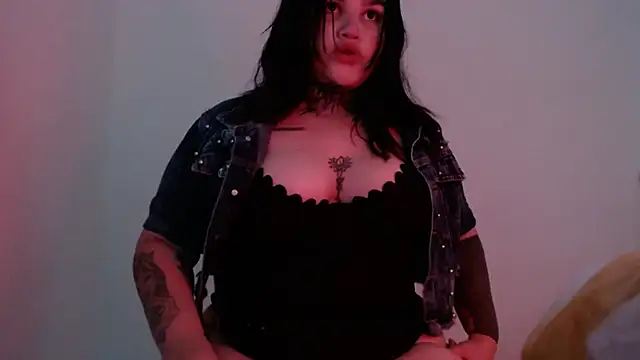 abby-hiltton online show from November 4, 7:29 am