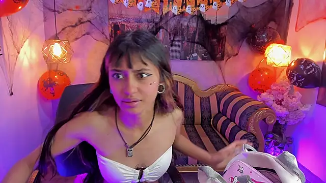 Noa clk online show from November 2, 5:21 am