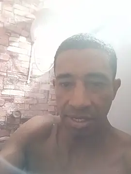 Snapshot of juniordotado87 chatting on May 26, 9:00 pm juniordotado87 online show from May 26, 9:00 pm
