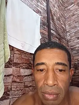 Snapshot of juniordotado87 chatting on June 1, 11:06 pm juniordotado87 online show from June 1, 11:06 pm