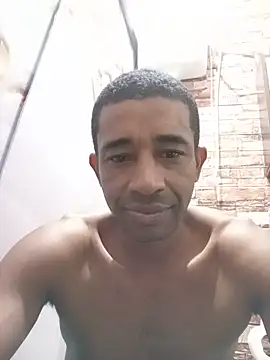Snapshot of juniordotado87 chatting on June 3, 8:58 pm juniordotado87 online show from June 3, 8:58 pm