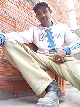 Snapshot of juniordotado87 chatting on June 8, 3:45 pm juniordotado87 online show from June 8, 3:45 pm