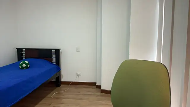 JUSTIN JHONS online show from November 20, 3:01 pm