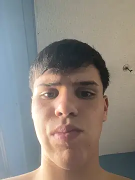 lucaaa 01 online show from October 23, 7:34 pm