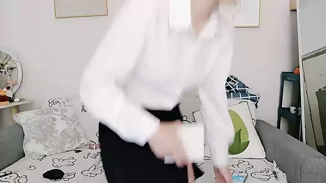 yuyan3929 online show from November 18, 12:38 am