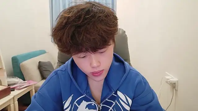 L1kuto online show from February 9, 9:35 am