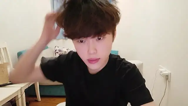 L1kuto online show from February 27, 8:36 am