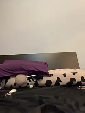 Emily-y online show from January 17, 12:43 pm