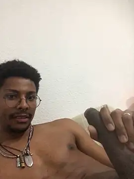 Albert Madrid online show from December 5, 8:27 pm