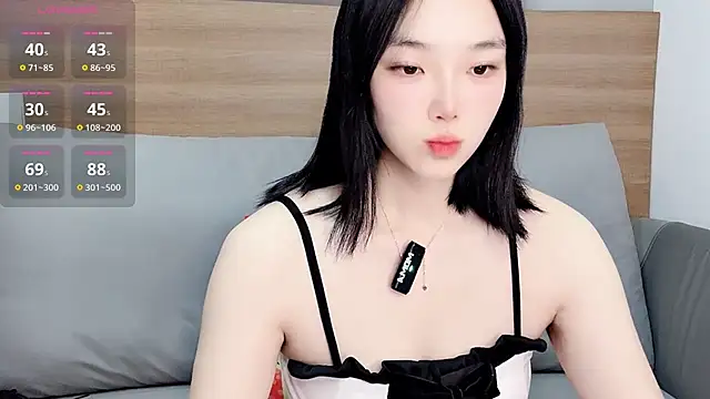 Snapshot of upoo7lt chatting on February 15, 2:19 am upoo7lt online show from February 15, 2:19 am