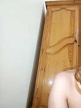 indilasixeey online show from November 23, 6:57 am