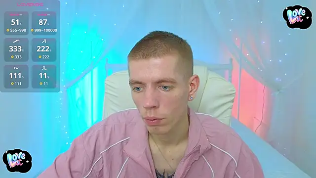 Cristian  Dior online show from October 25, 5:08 pm