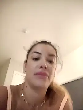 Snapshot of DESIRIE0609 chatting on January 7, 11:07 pm DESIRIE0609 online show from January 7, 11:07 pm