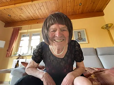 Dorle45 online show from April 24, 6:27 am