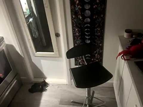 elliepixie online show from October 25, 5:26 am