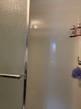 elliepixie online show from March 28, 3:22 pm