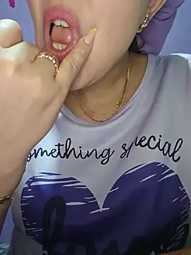 Sexy-girl online show from June 1, 11:06 pm
