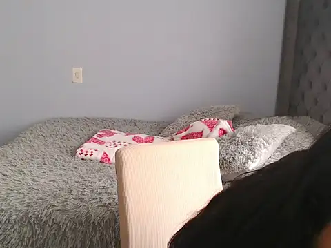 cute8smile online show from November 29, 4:10 pm