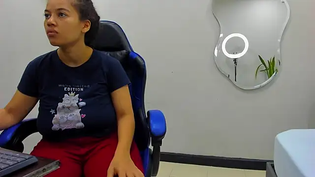 agata18  online show from January 8, 12:51 pm