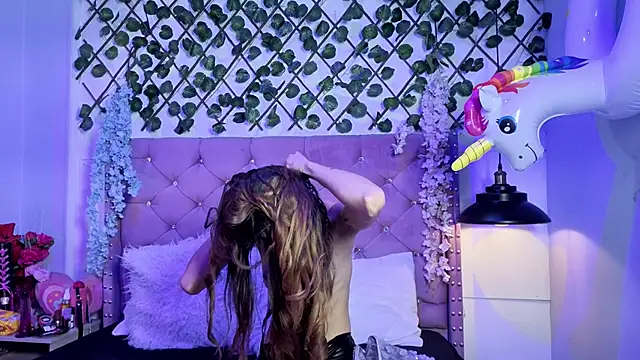 Violet-Storm- online show from January 17, 4:28 am