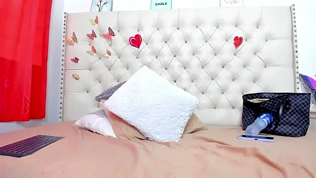 celena wonder online show from April 15, 7:21 pm