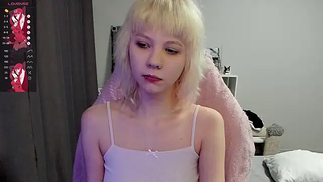 TenderTwos online show from April 26, 8:17 pm