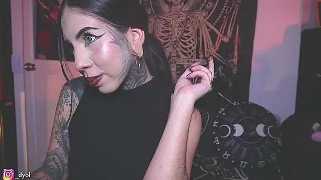 Snapshot of Dalia_Vorhees chatting on January 17, 2:05 am Dalia Vorhees online show from January 17, 2:05 am