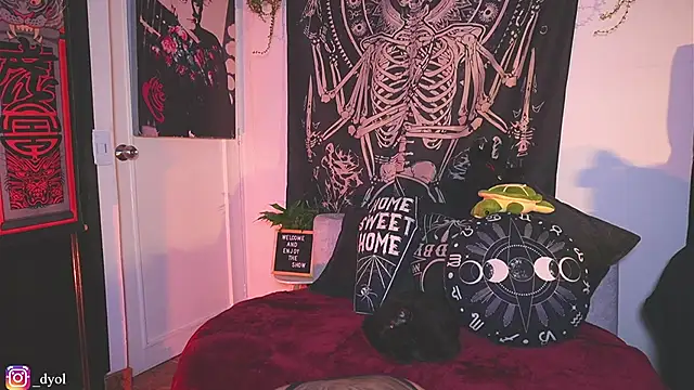 Snapshot of Dalia_Vorhees chatting on February 17, 2:08 am Dalia Vorhees online show from February 17, 2:08 am